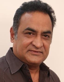 Aadukalam Naren